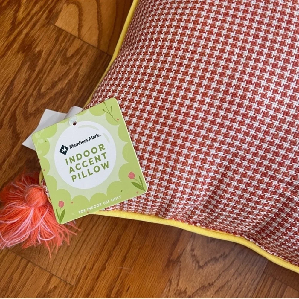 New! Member's Mark Indoor Accent Throw Pillow, 18